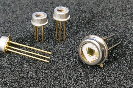 InGaAs PIN-фотодиод 2,2 мкм